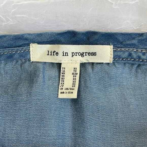 🌞 Light Blue Denim Chambray T-shirt Smock Shirt Forever 21 Life in Progress XS - Picture 11 of 16